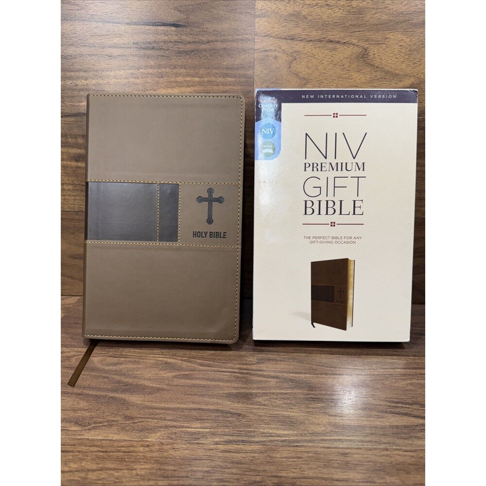 NIV, Premium Gift Bible, Leathersoft, Brown, Red Letter Edition, Comfort Print -